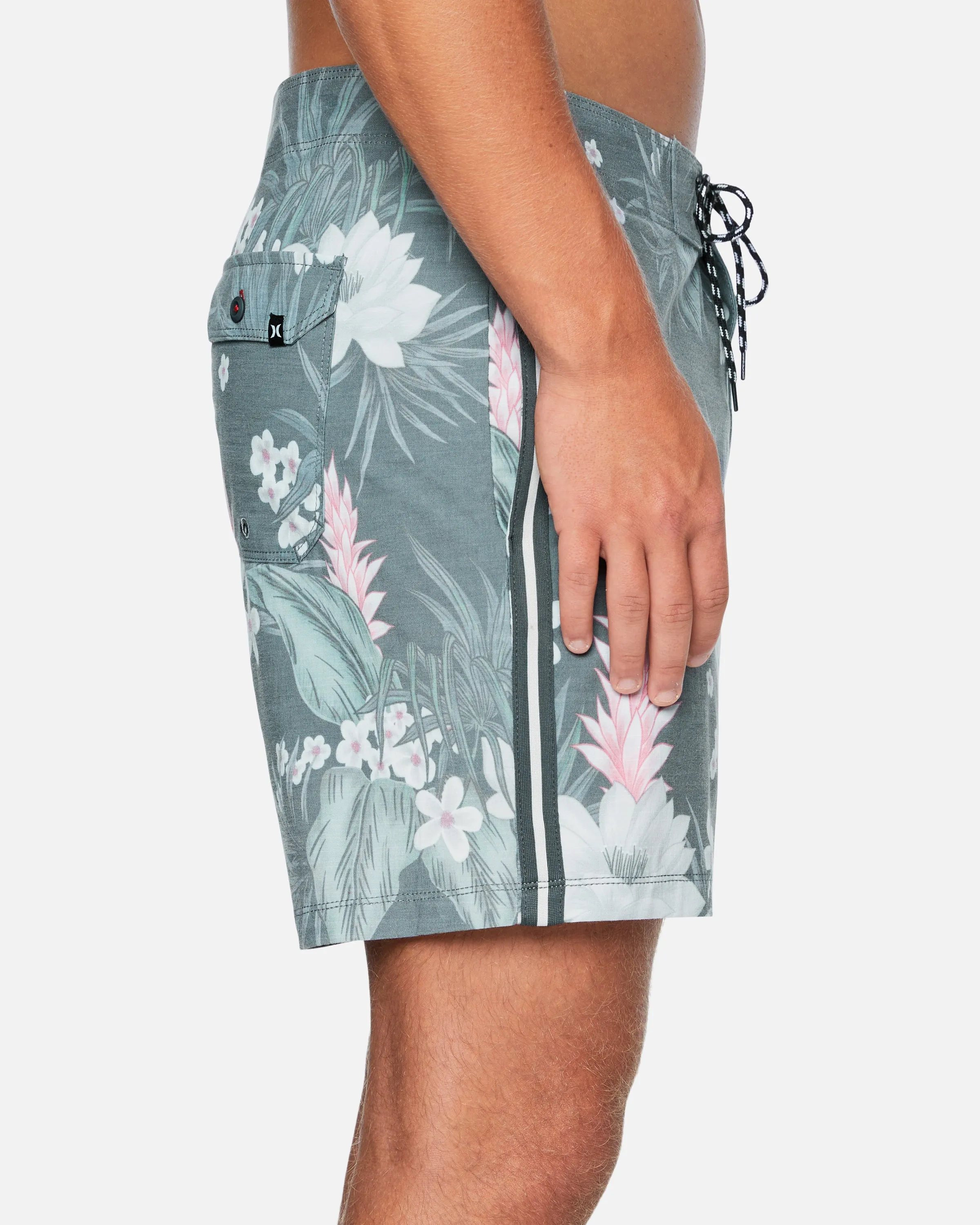 Phantom Naturals Sessions Boardshorts 16"